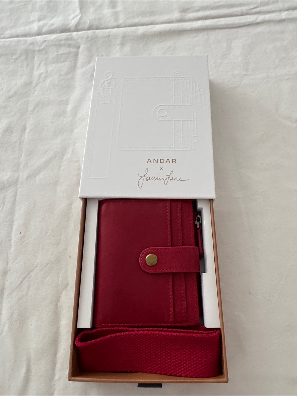 ANDAR Red Lo Leather Wristlet Wallet
